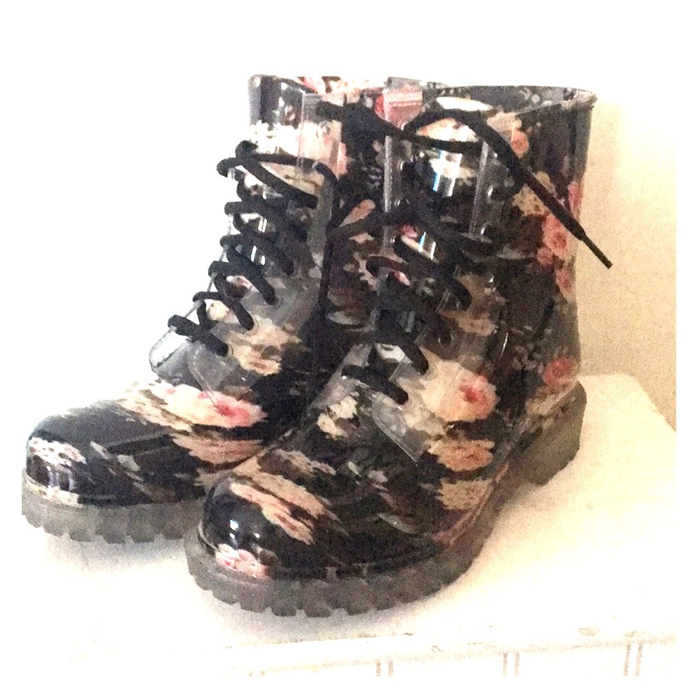 flowery lace-up rain boots